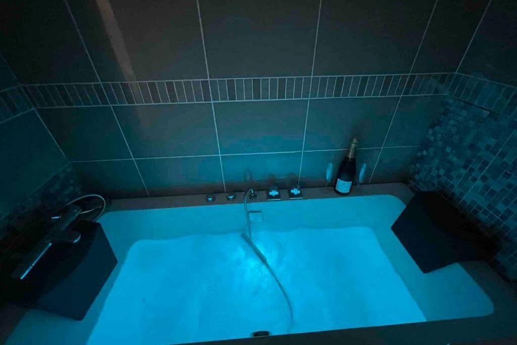 Appartement Piscine Terasse Gym Sauna Balneo Sainte-Maxime Exterior photo